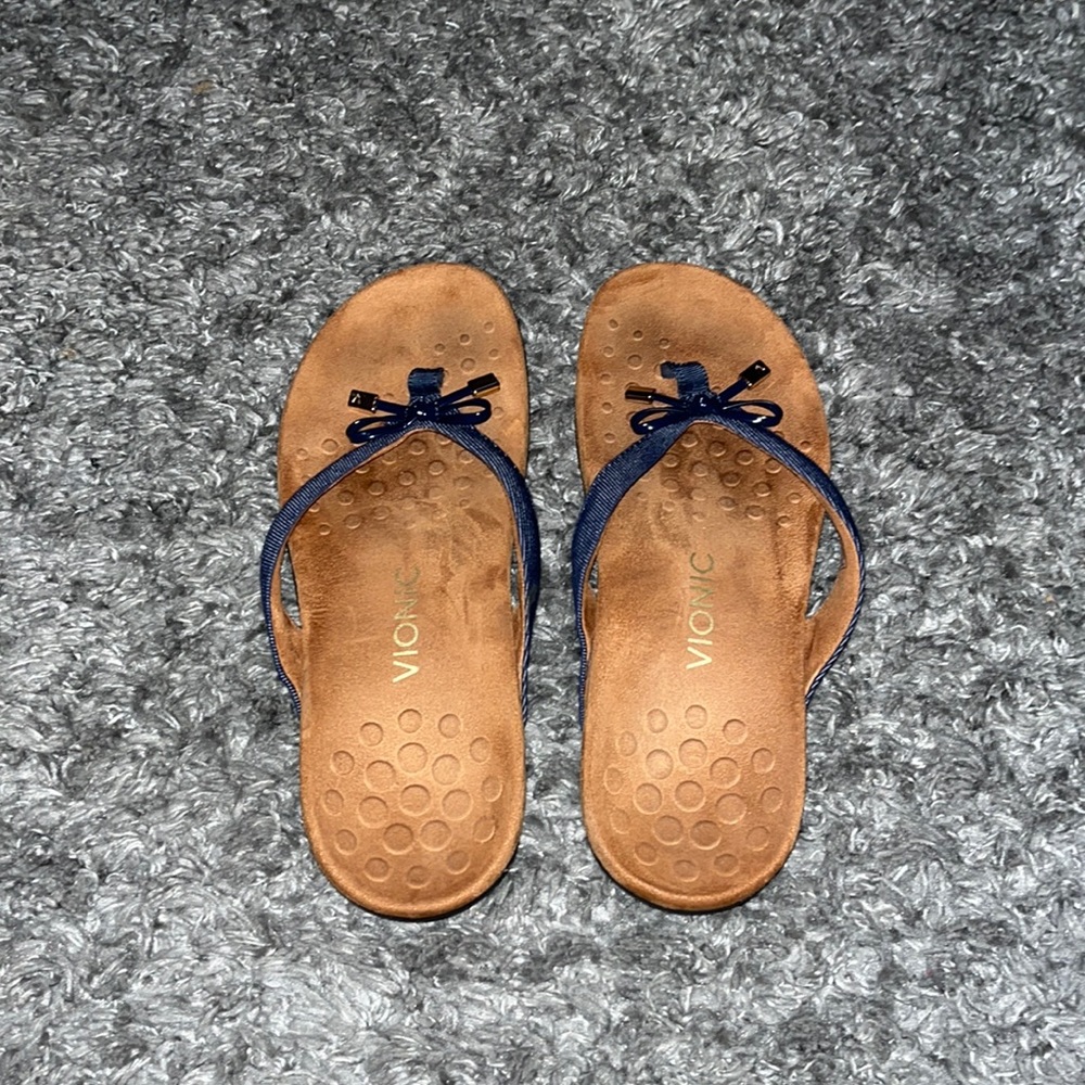 Vionic flip-flops